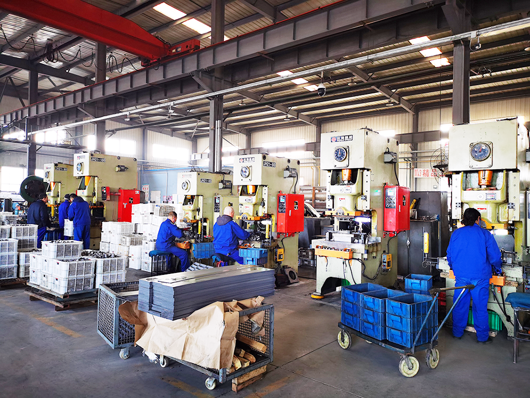 奧鵬汽車零部件生產車間 - 5