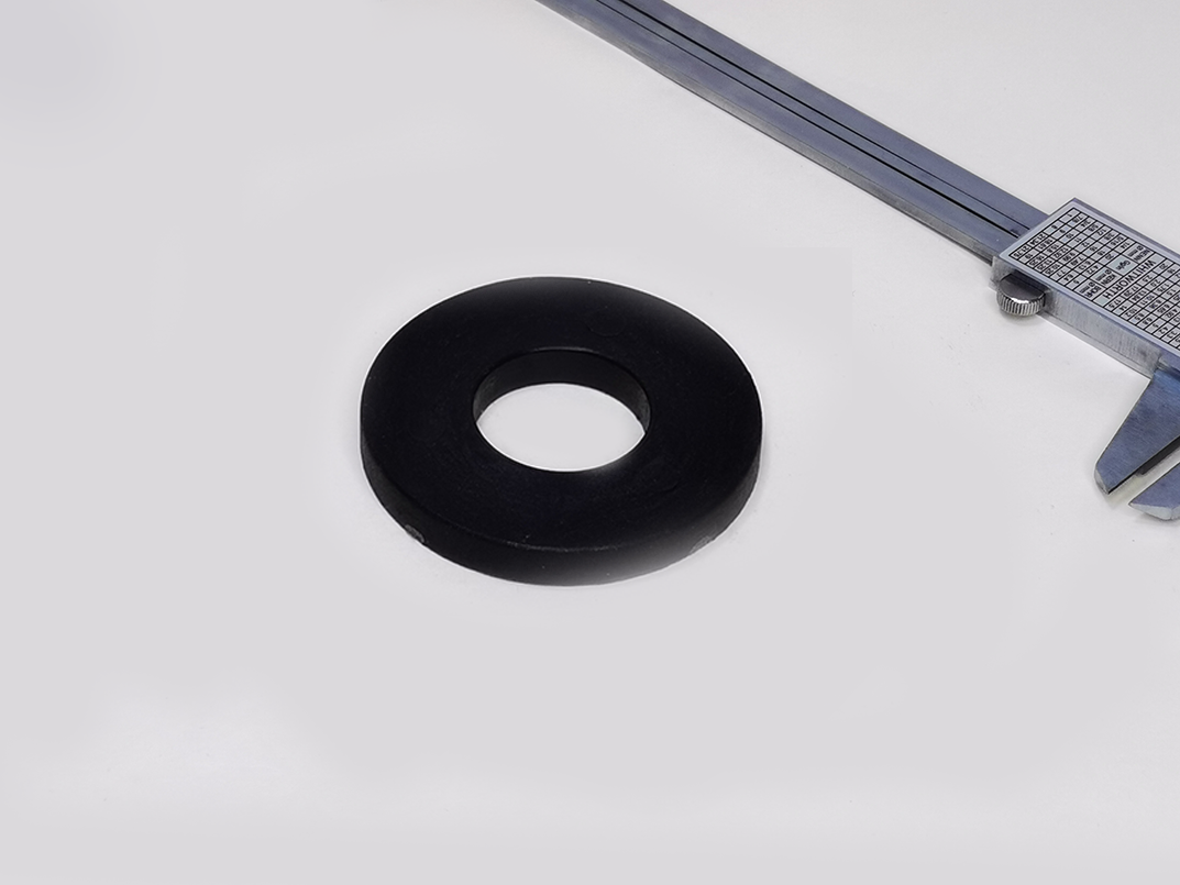 邊套-前懸置鉸接軟墊系列之一 零件號：5001049-