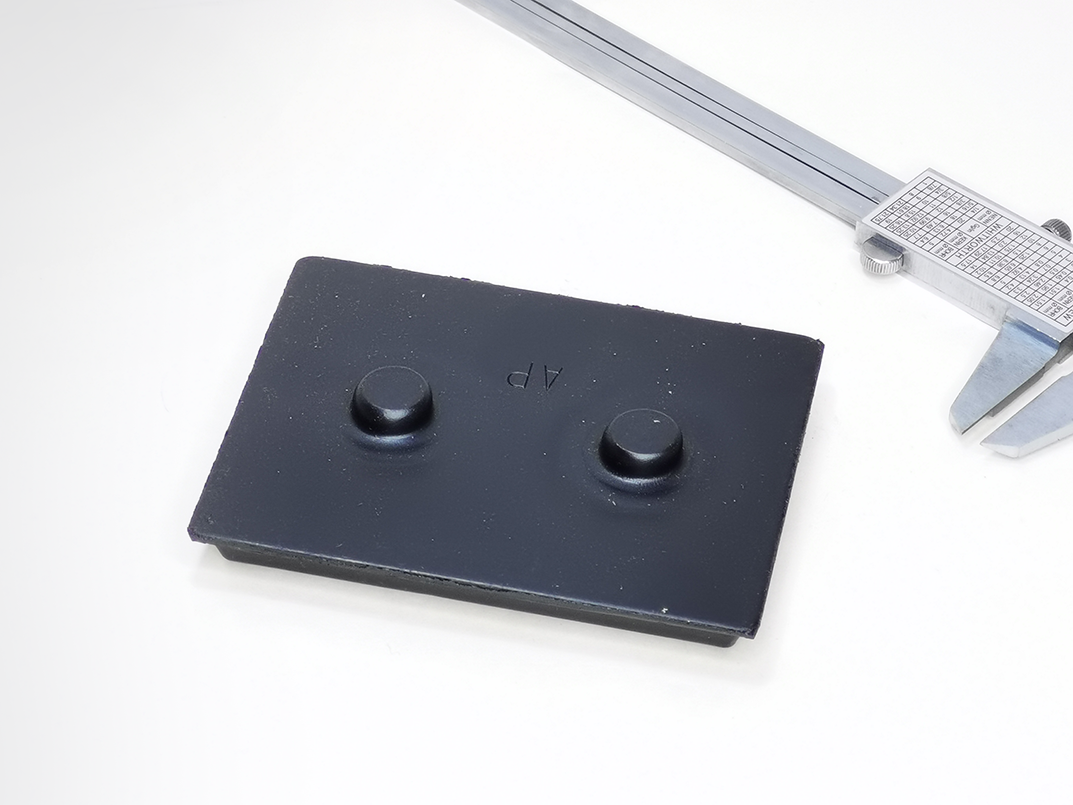 鋼板彈簧減磨墊系列之一 零件號：2902137A50A