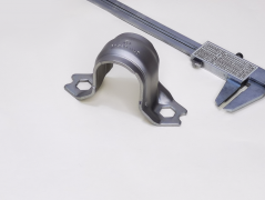 大眾高爾夫車型前上橫向穩(wěn)定桿支架 零件號：